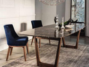 dining rooms with round tables